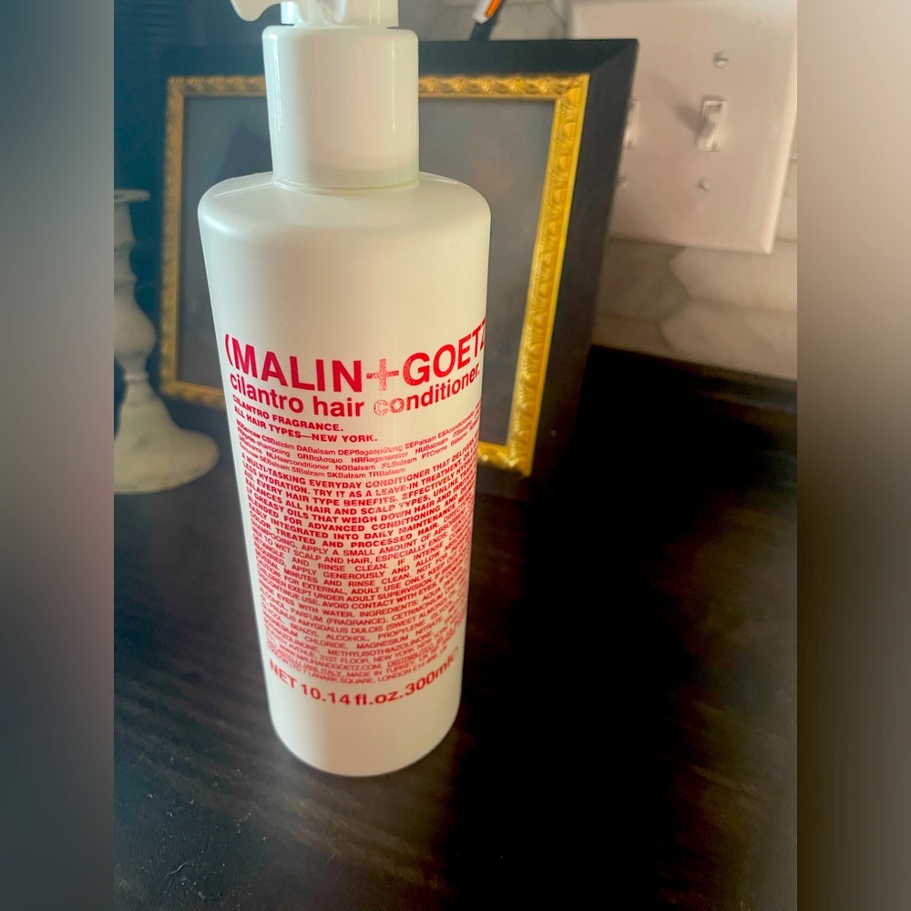 MALIN+GOETZ hair conditioner